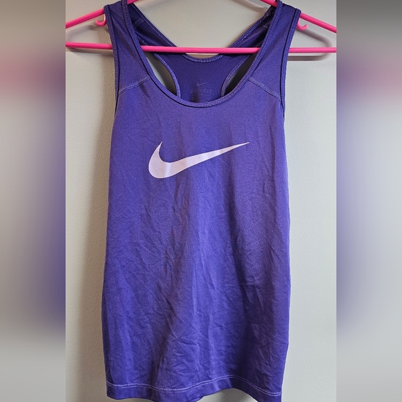 Nike Dri-fit tank - Picture 1 of 3